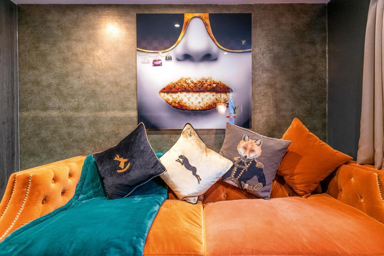 Funky Monk Hotel Epping Buitenkant foto